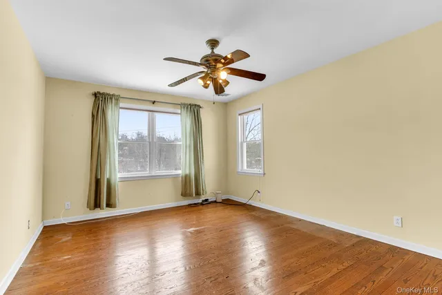 $900,000 | 155 Lake Shore Drive, Pleasantville, NY 10570