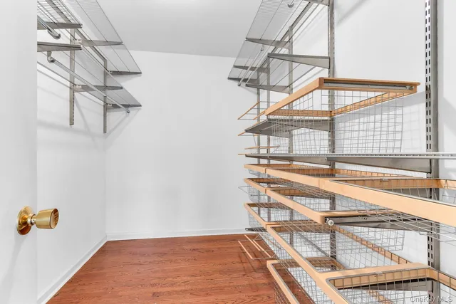 $900,000 | 155 Lake Shore Drive, Pleasantville, NY 10570