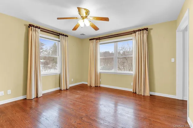 $900,000 | 155 Lake Shore Drive, Pleasantville, NY 10570