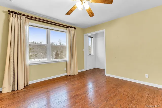 $900,000 | 155 Lake Shore Drive, Pleasantville, NY 10570