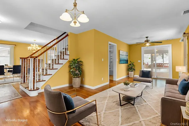 $900,000 | 155 Lake Shore Drive, Pleasantville, NY 10570