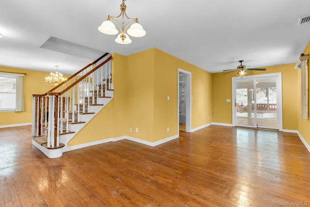 $900,000 | 155 Lake Shore Drive, Pleasantville, NY 10570