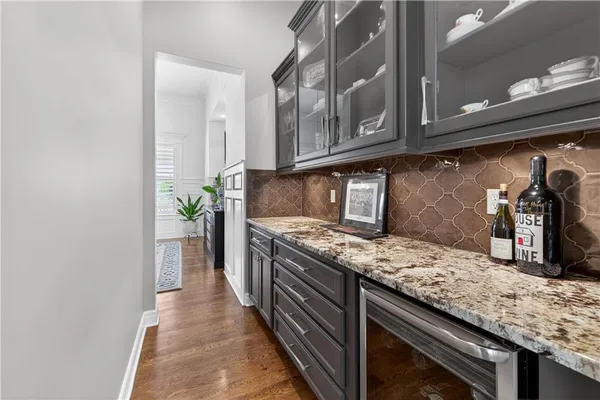 $1,250,000 | 16421 Barton Street, Overland Park, KS 66221