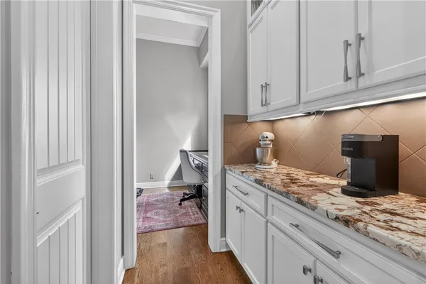 $1,250,000 | 16421 Barton Street, Overland Park, KS 66221