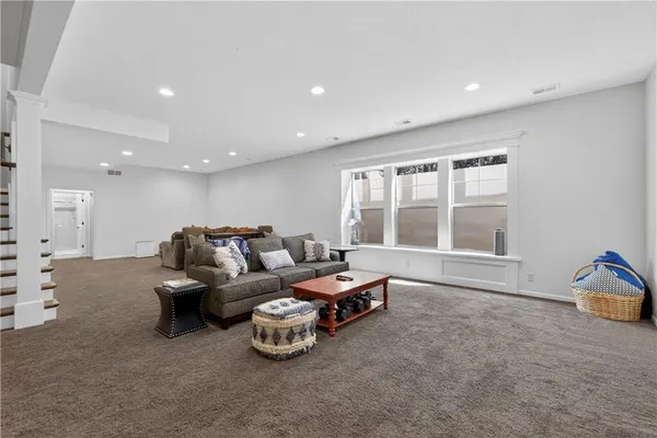 $1,250,000 | 16421 Barton Street, Overland Park, KS 66221
