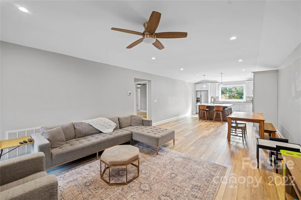 7025 Thermal Road Charlotte, NC 28211 - Photo 25 of 44 Gallery Image 25