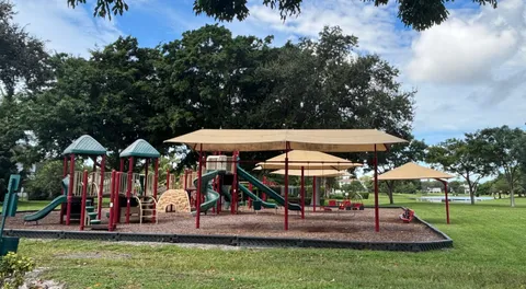 $1,500,000 | 2932 Banyan Blvd Circle Northwest, Boca Raton, FL 33431