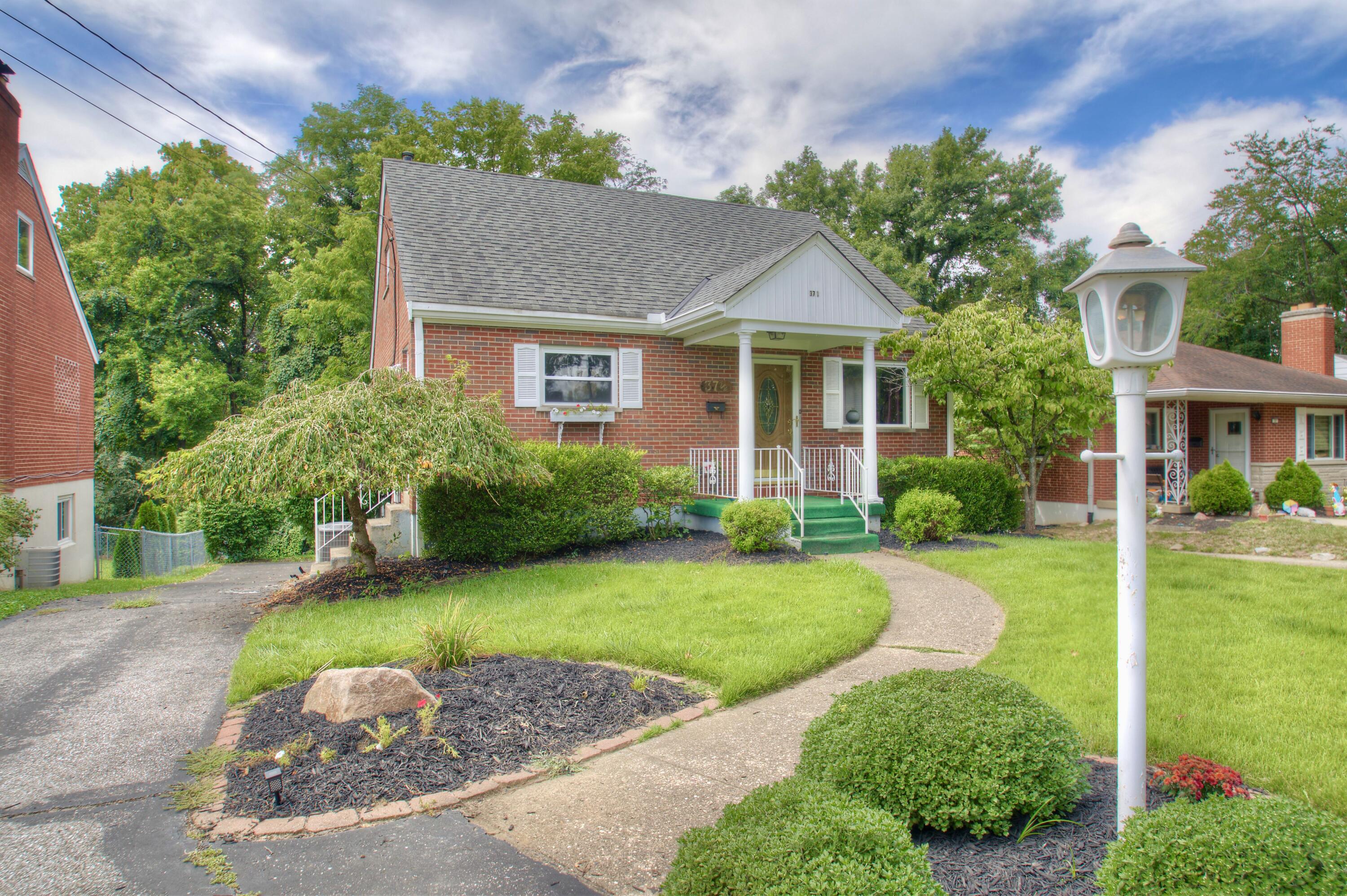 37 1/2 Ashton Road Fort Mitchell, KY 41017 - Photo 2 of 23