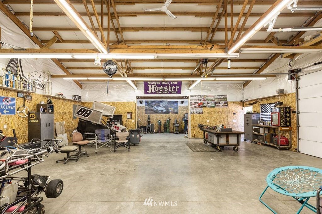 12410 Wagner Road Monroe, WA 98272 - Photo 22 of 30 a view of a room with gym equipment
