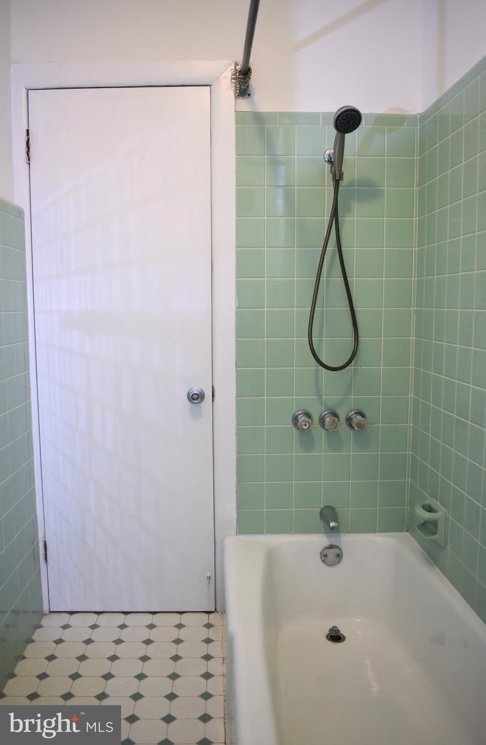 338 Jackson Street Philadelphia, PA 19148 - Photo 25 of 37