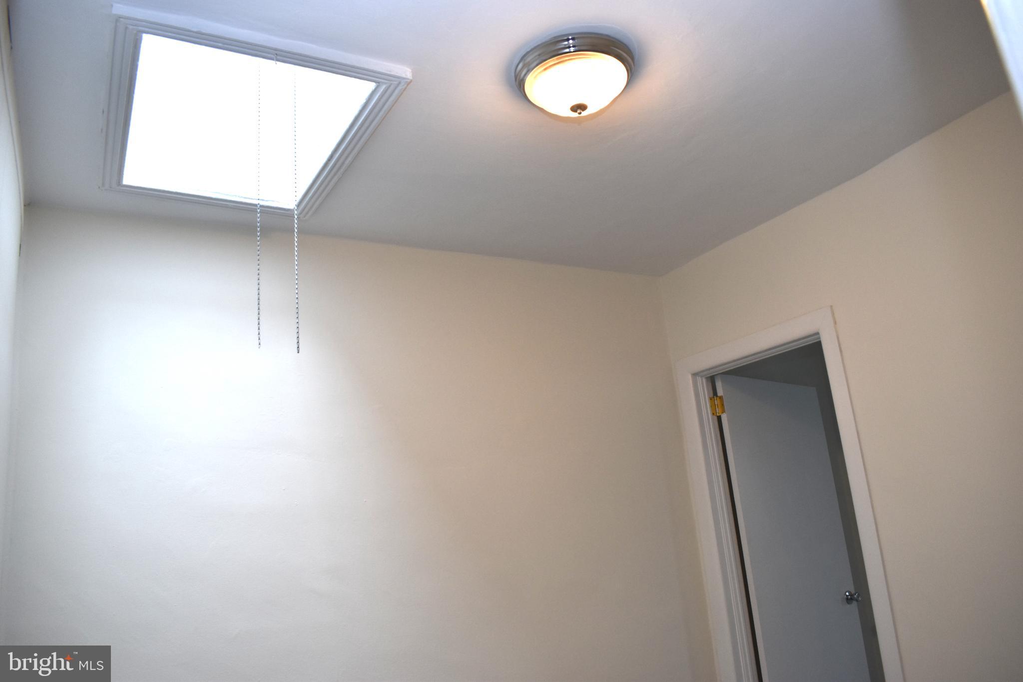 338 Jackson Street Philadelphia, PA 19148 - Photo 32 of 37