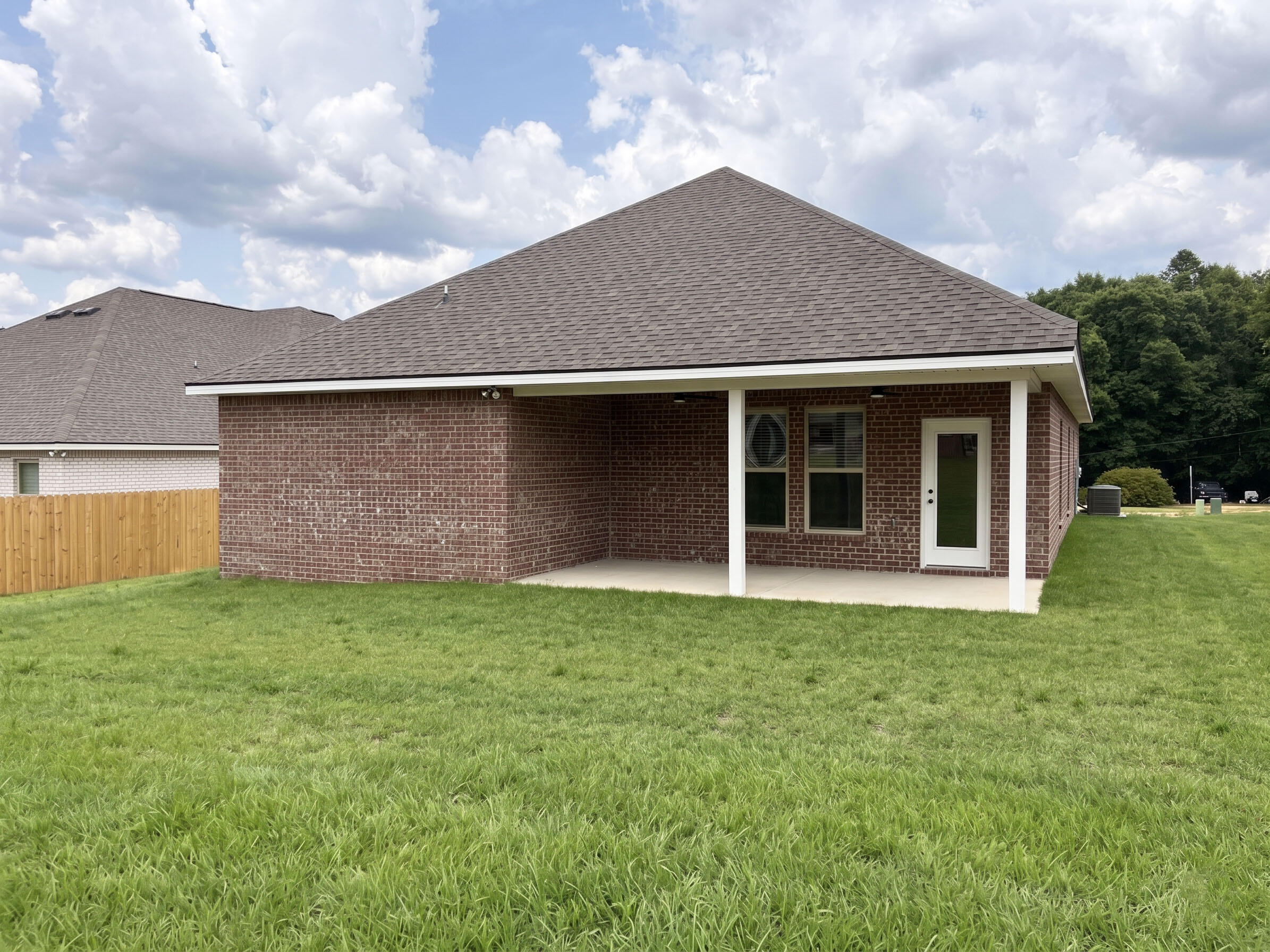2745 Louis Circle Crestview, FL 32536 - Photo 16 of 18 front view of house with a yard