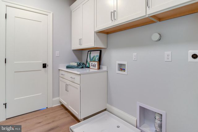 $2,772,180 | 912 Prescott Road, Berwyn, PA 19312