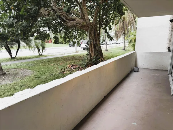$3,100 | 7483 Southwest 82nd Street, Unit A102, Miami, FL 33143