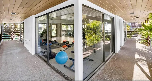 $3,100 | 7483 Southwest 82nd Street, Unit A102, Miami, FL 33143