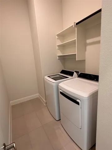 a view of a house with a tub