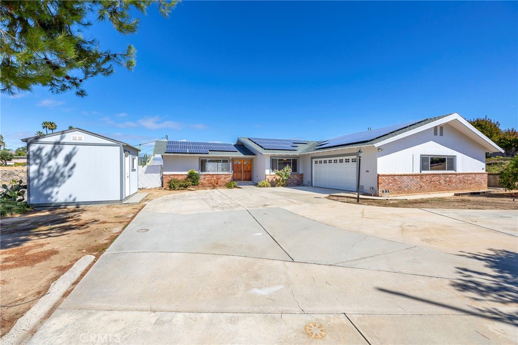 26320 Rim Road Hemet, CA 92544 - Photo 5 of 50