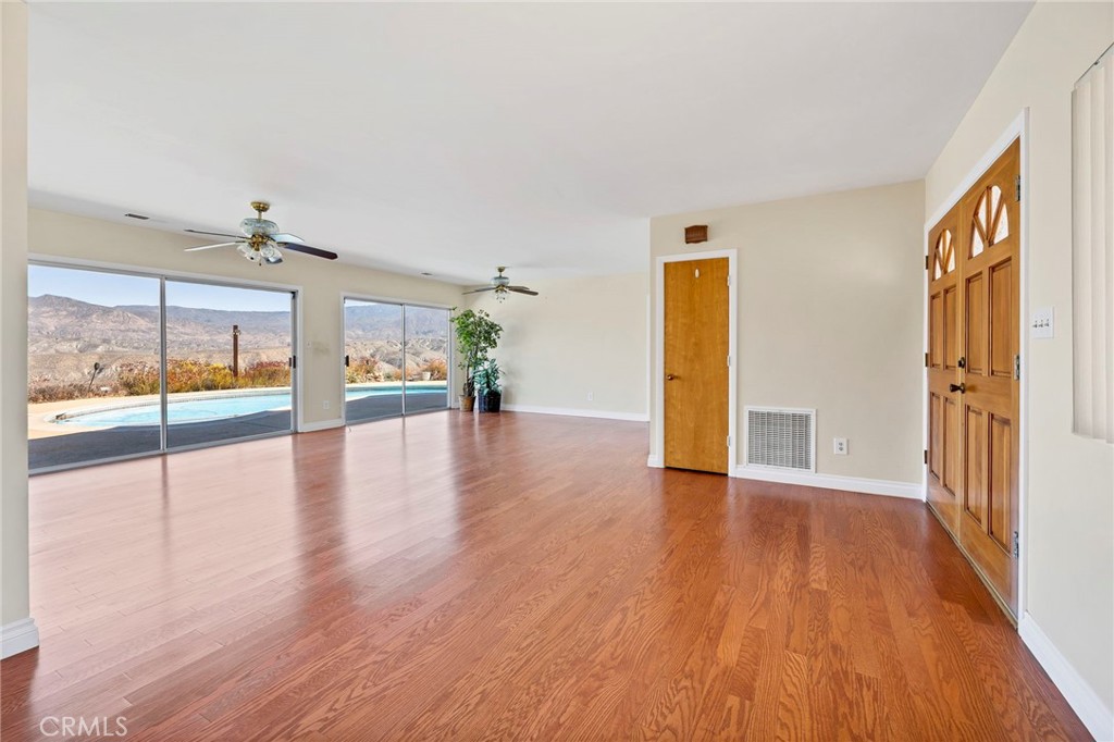 26320 Rim Road Hemet, CA 92544 - Photo 10 of 50