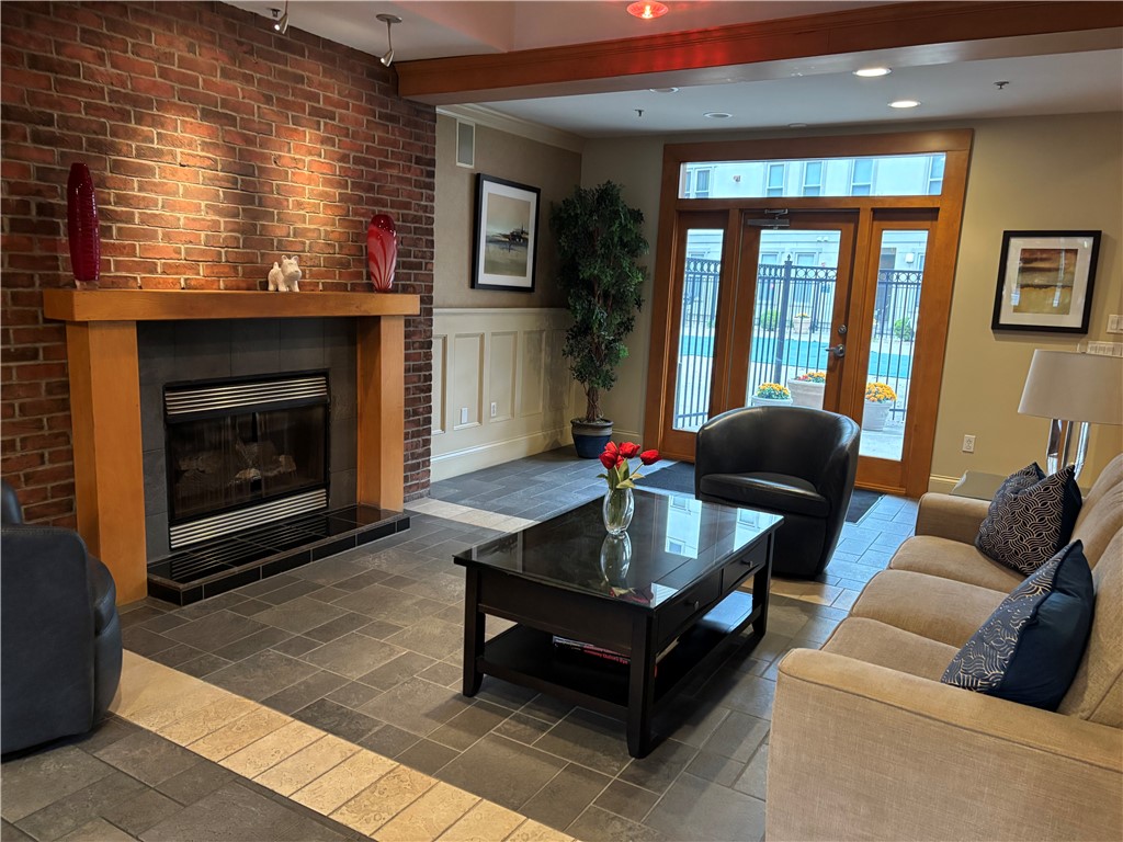 1000 Providence Place, Unit 221 Providence, RI 02903 - Photo 9 of 15 SITTING AREA