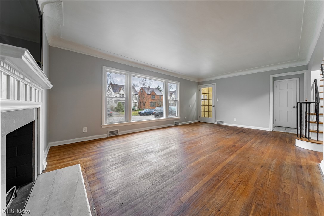 3601 Tullamore Road Cleveland, OH 44118 - Photo 7 of 49