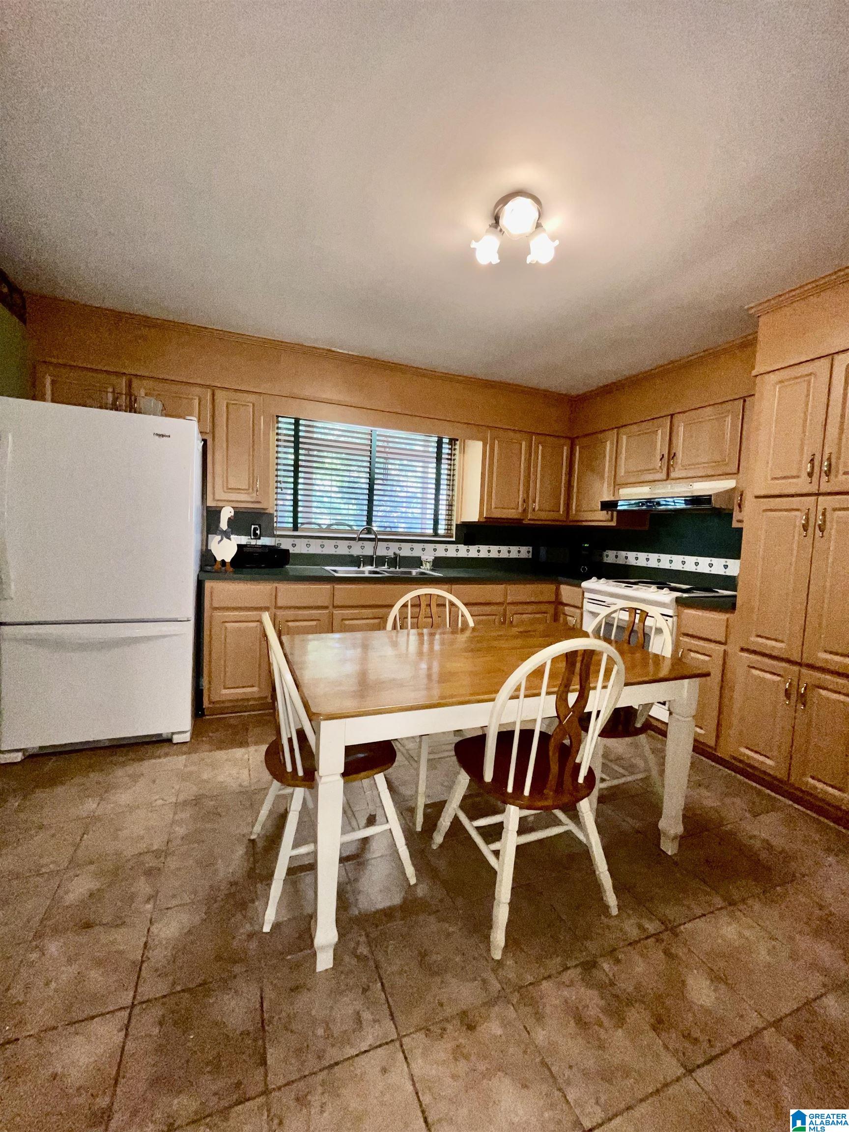 5212 Forestwood Road Adamsville, AL 35005 - Photo 5 of 34