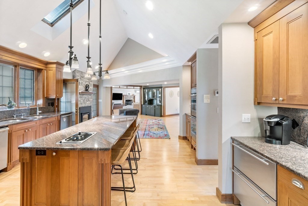 15 Alprilla Farm Road Hopkinton, MA 01748 - Photo 13 of 40 Gallery Image 13