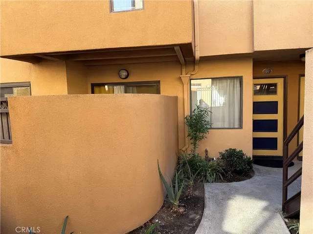 $2,900 | 25671 Le Parc, Unit 85, Lake Forest, CA 92630