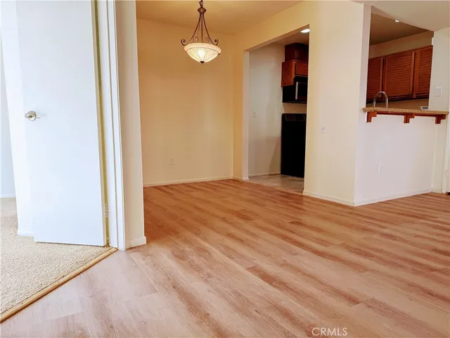 $2,900 | 25671 Le Parc, Unit 85, Lake Forest, CA 92630