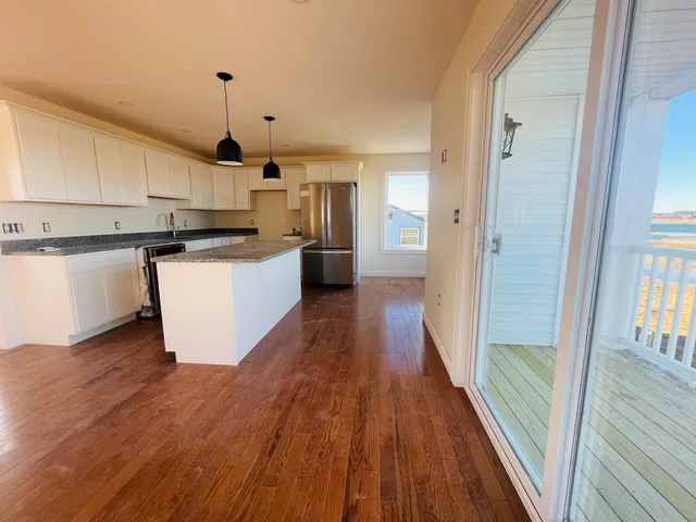 $3,595 | 6 Cross Beach Road, Seabrook, NH 03874