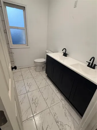 $1,950 | 5519 Osprey Drive, Unit A, Houston, TX 77048