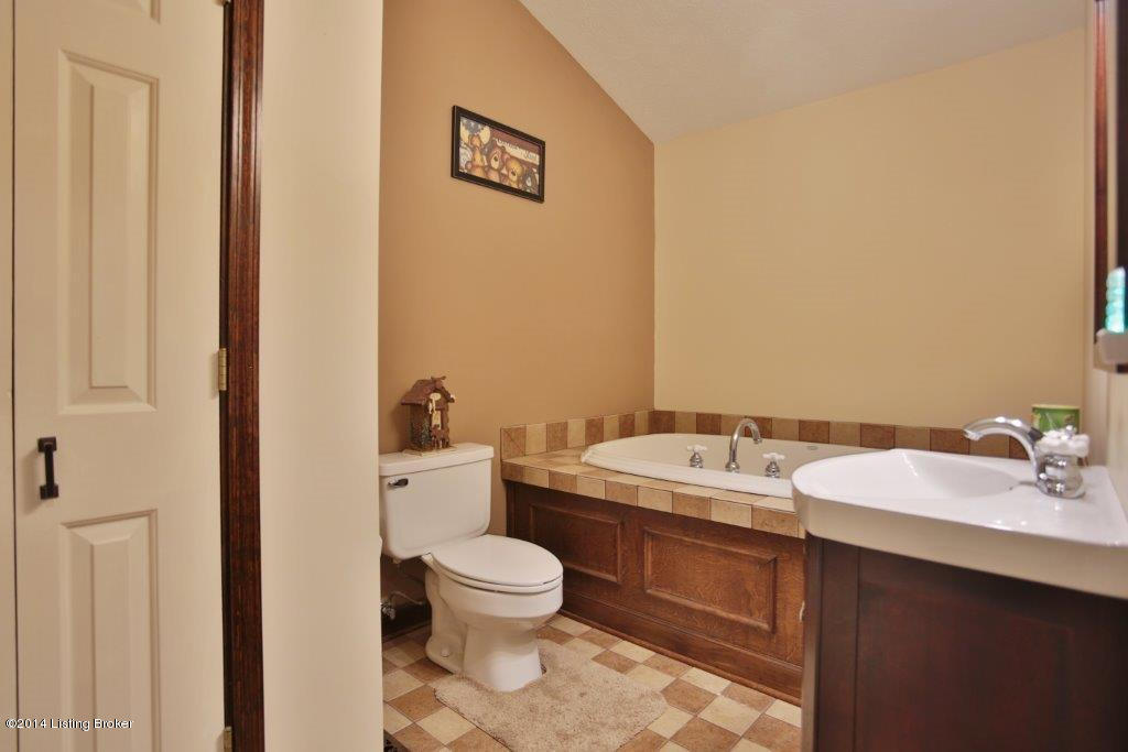 492 Cedar Ridge Road Mount Washington, KY 40047 - Photo 32 of 48 JI0A5464