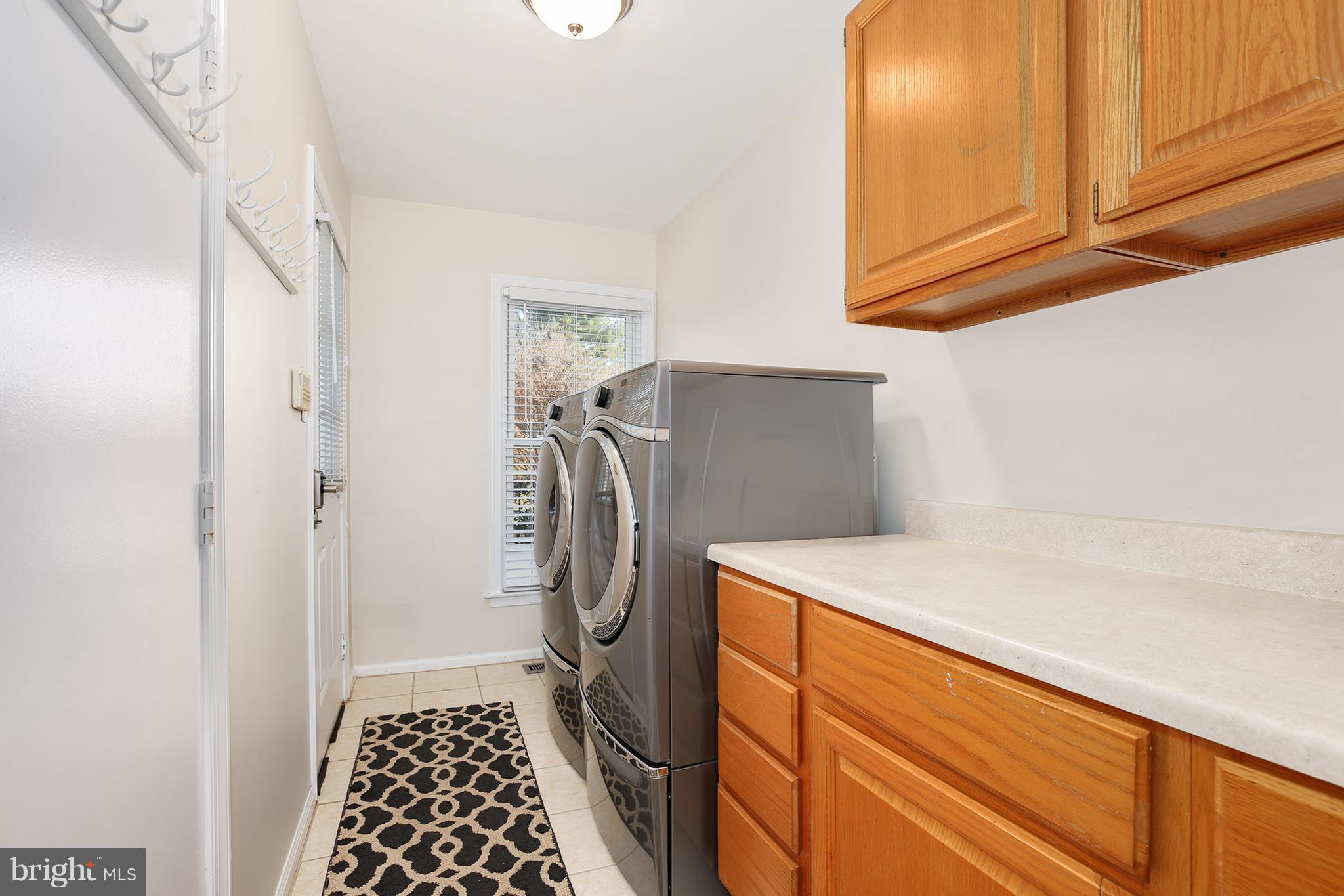 217 Farmgate Lane Silver Spring, MD 20905 - Photo 18 of 30 Interior (General)
