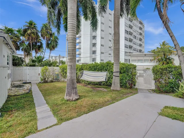 $1,695 | 7143 Bonita Drive, Unit 14, Miami Beach, FL 33141