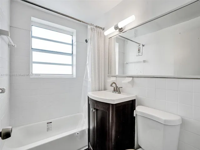 $1,695 | 7143 Bonita Drive, Unit 14, Miami Beach, FL 33141