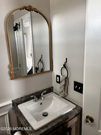 $209,900 | 10 Avenue B, Keansburg, NJ 07734