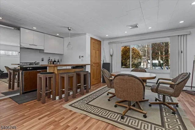 $549,000 | 35 Brendona Avenue, Hopatcong, NJ 07874