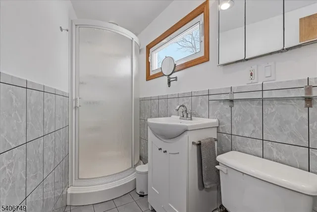 $549,000 | 35 Brendona Avenue, Hopatcong, NJ 07874