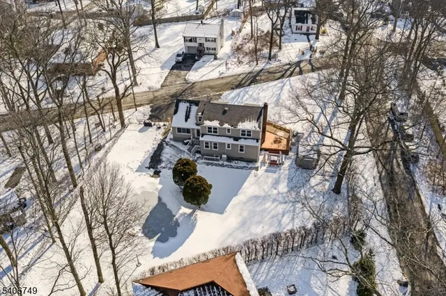 $549,000 | 35 Brendona Avenue, Hopatcong, NJ 07874