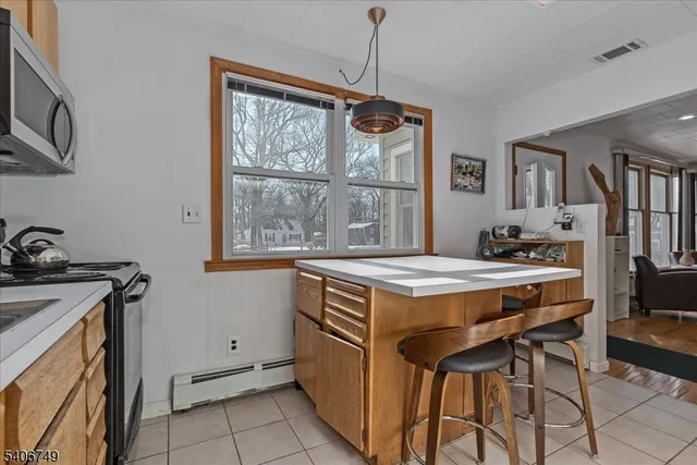 $549,000 | 35 Brendona Avenue, Hopatcong, NJ 07874