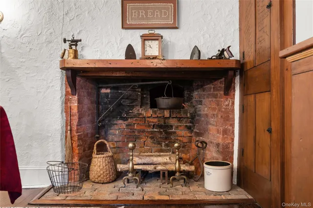 $1,999,000 | 3500 Pine Neck Road, Southold, NY 11971