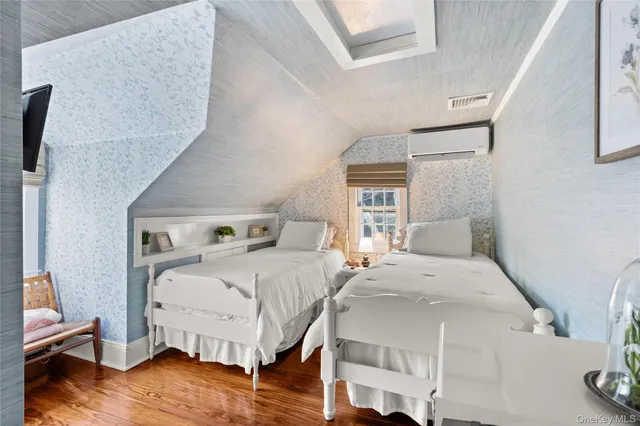 $1,999,000 | 3500 Pine Neck Road, Southold, NY 11971