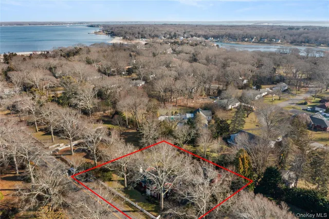 $1,999,000 | 3500 Pine Neck Road, Southold, NY 11971