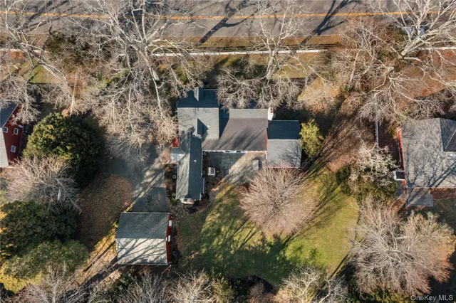 $1,999,000 | 3500 Pine Neck Road, Southold, NY 11971