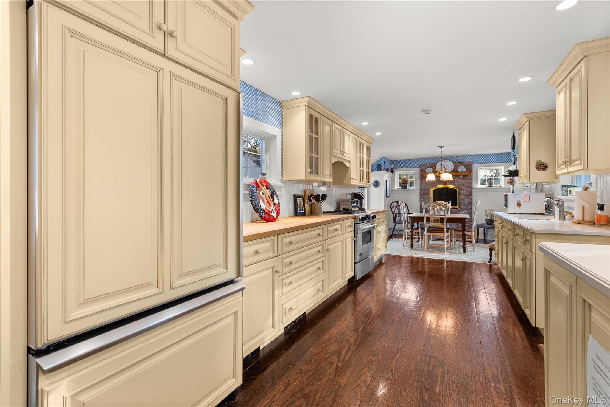 3500 Pine Neck Road Southold, NY 11971 - Photo 4 of 28