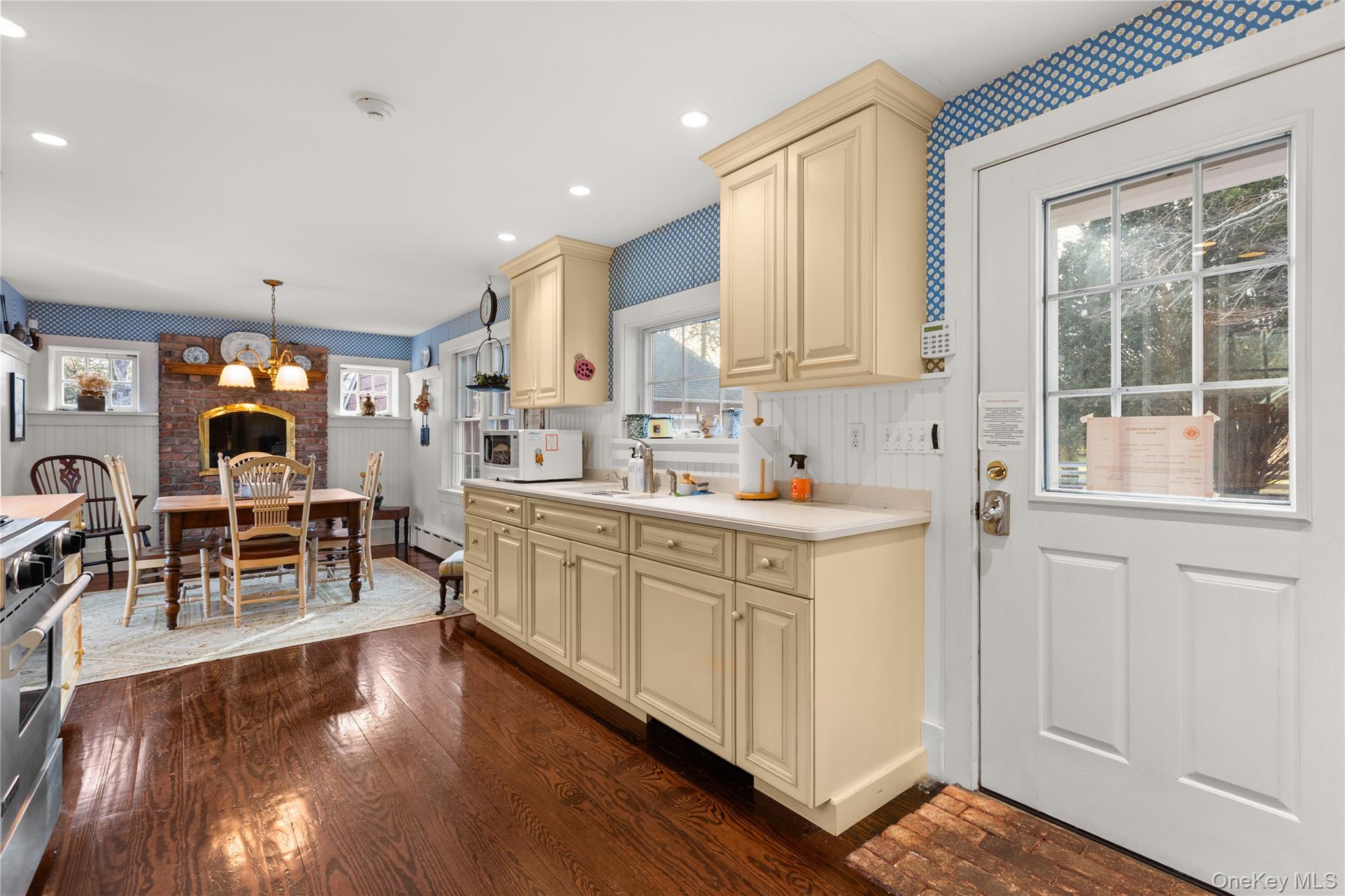 3500 Pine Neck Road Southold, NY 11971 - Photo 5 of 28