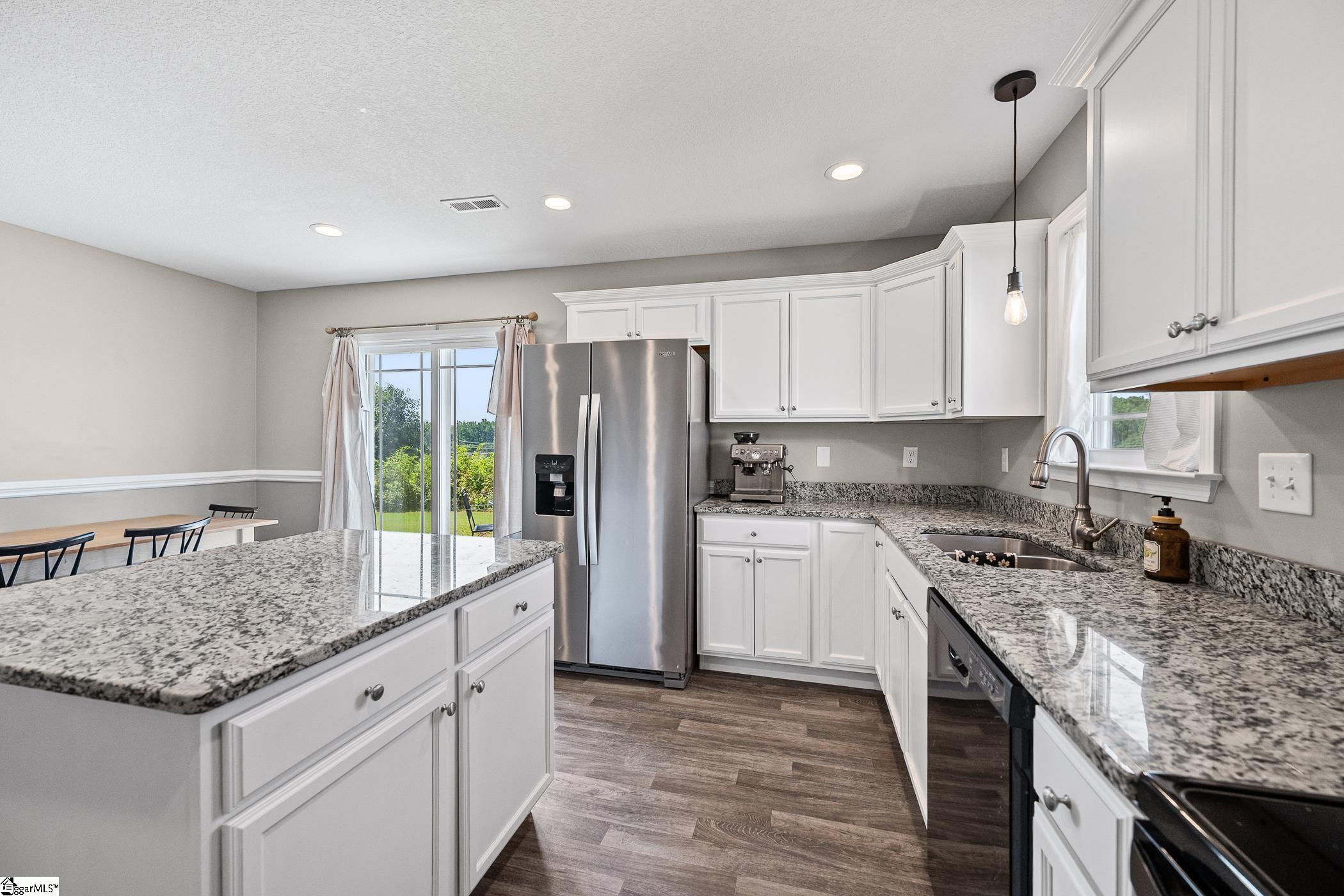 202 Highland Springs Loop Inman, SC 29349 - Photo 6 of 29 Gallery Image 6