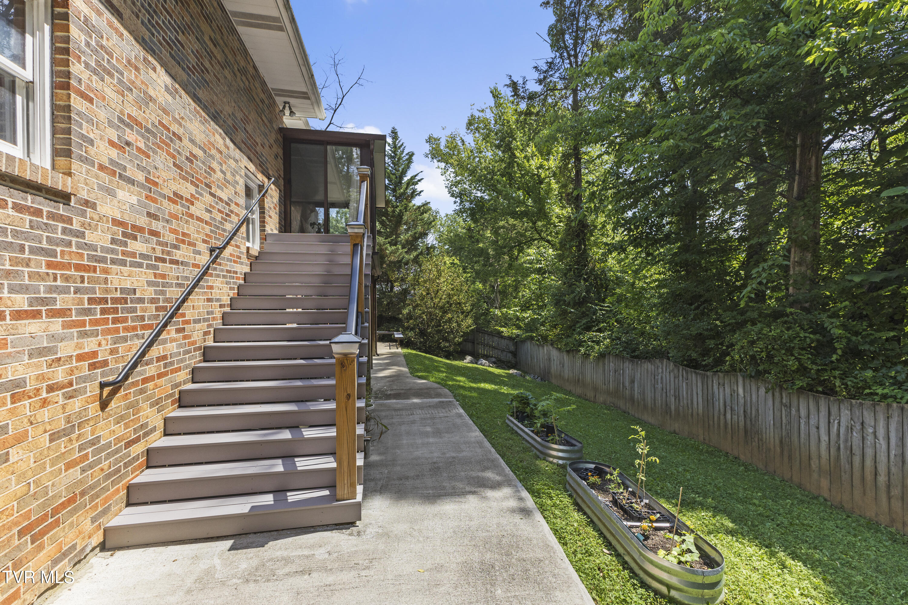 703 Rambling Road Johnson City, TN 37604 - Photo 35 of 46 39