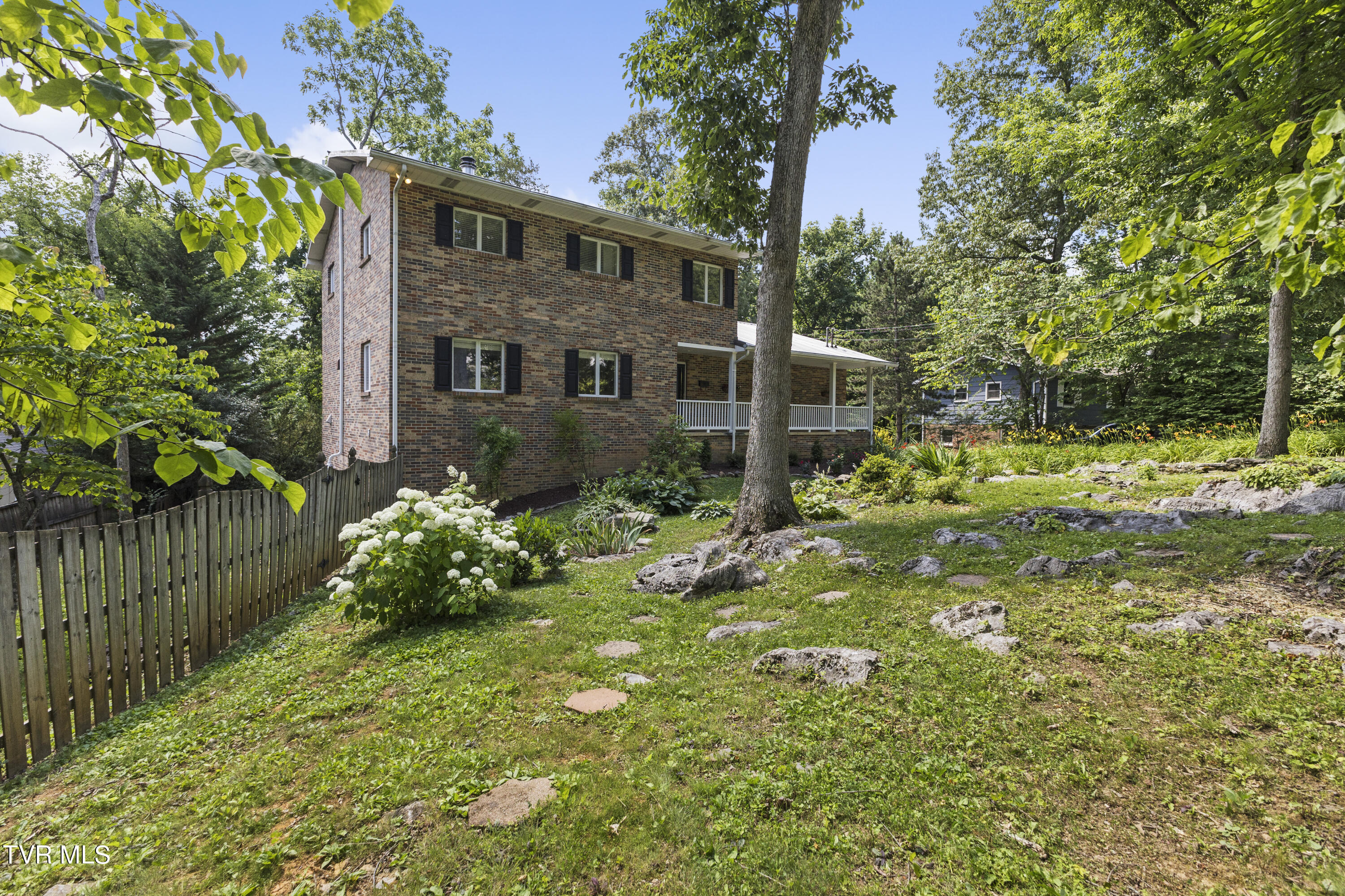 703 Rambling Road Johnson City, TN 37604 - Photo 40 of 46 44