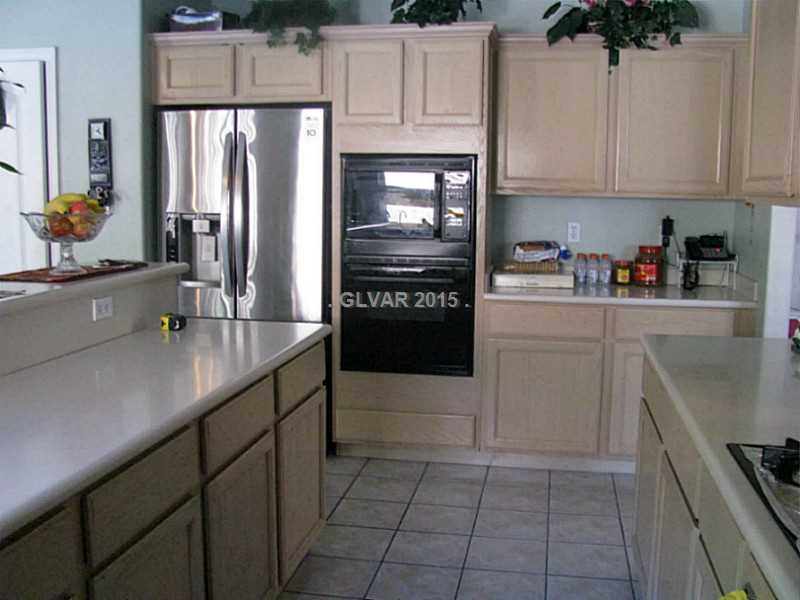 356 Prince George Road Las Vegas, NV 89123 - Photo 7 of 20 Kitchen.