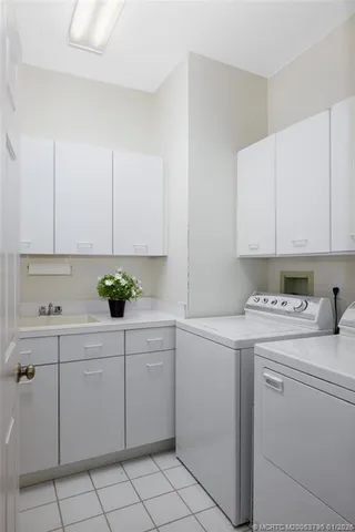 $879,000 | 2379 Southwest Manor Hill Drive, Palm City, FL 34990